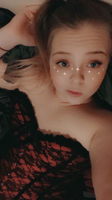 Im #sellingcontent if youre #buyingcontent !! Add my snap Goldsadie22 and let me help you cum !!! https://t<a href="/tag/sellingcontent"class="tags">#sellingcontent</a><a href="/tag/buyingcontent"class="tags">#buyingcontent</a>