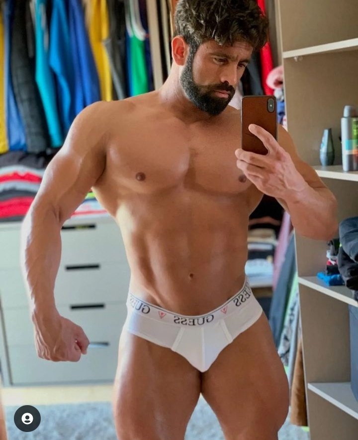 CarlosJeal34982's tweet photo. #belezamasculina #tesãodehomem #homensbonitos #sougay #corpodehomem #gays #homenscharmosos https://t.co/Pz7eCrjK4F