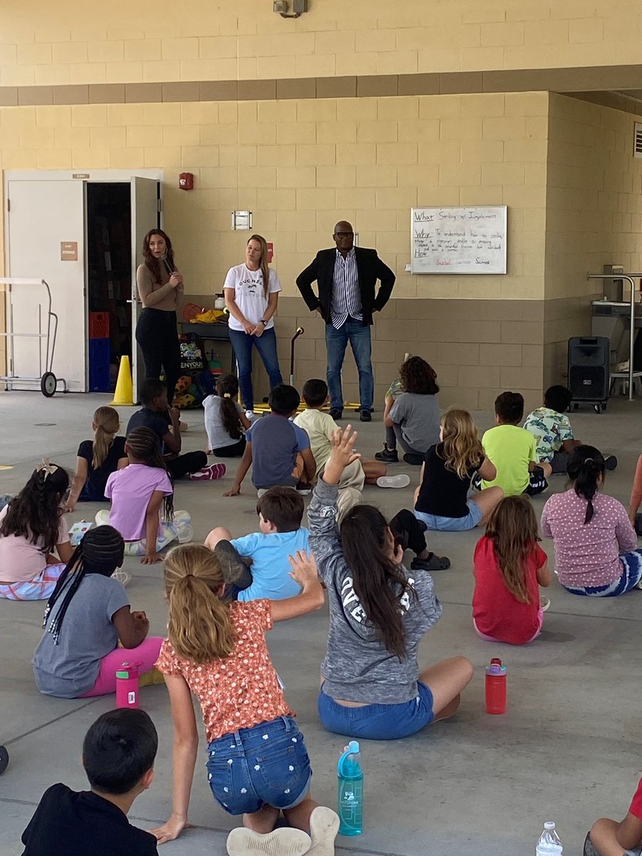 Last week, OES was lucky enough to have <a href="/JohnnyMagic1067/">Johnny Magic</a> , <a href="/SondraRae/">SondraRae</a>, &amp; @ItsAllJana, join our 2nd graders for their <a href="/AdventHealthCFL/">AdventHealth Central Florida</a> “Mission: Fit Possible” MOOD lesson. The students did an amazing job and we are so proud! Thanks again to our presenters and our special guests!