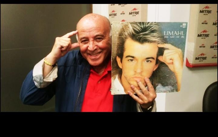 jcdelmissier's tweet photo. En la próxima trasnoche de @radiomitre .. 1 viernes con 80'.. 📻..imperdible https://t.co/Ej6FCF4YUm