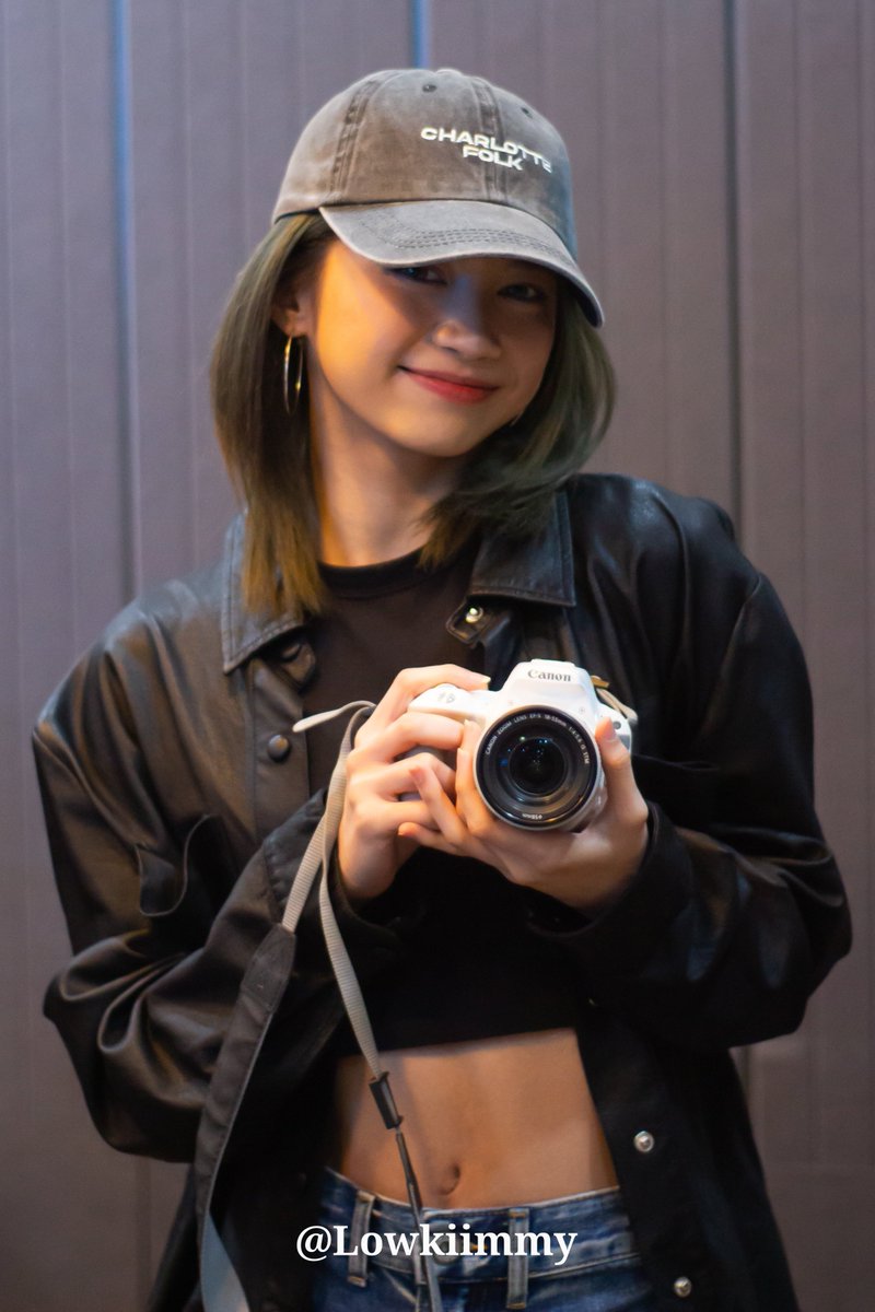 Lowki_mmy's tweet photo. 23.04.12 KAIA CHARLOTTE
@KAIAOfficialPH and @sonymusicph
@KAIA_Members π Kinuhaan na kami ng trabaho, yare π«£π
MAALAALA MO KAIA
#KAIA #KA1Anniversary #MMKAIA #KAIA_CHARLOTTE https://t.co/6hCaZ5vksK