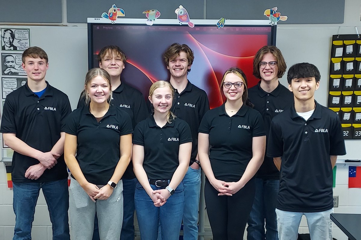 crestonfbla156's tweet photo. 🚨Leadership Opportunity Alert🚨
Members still have time to apply to be a local chapter officer for the 2023-2024 school year! Applications are due tomorrow(4/14) by 3:45pm. Pick up in Ms. Smith (305) or Mr. Reasoner's (318) room. Reach out if you have ?s #StepUptotheChallenge https://t.co/f9EwAcgnd9