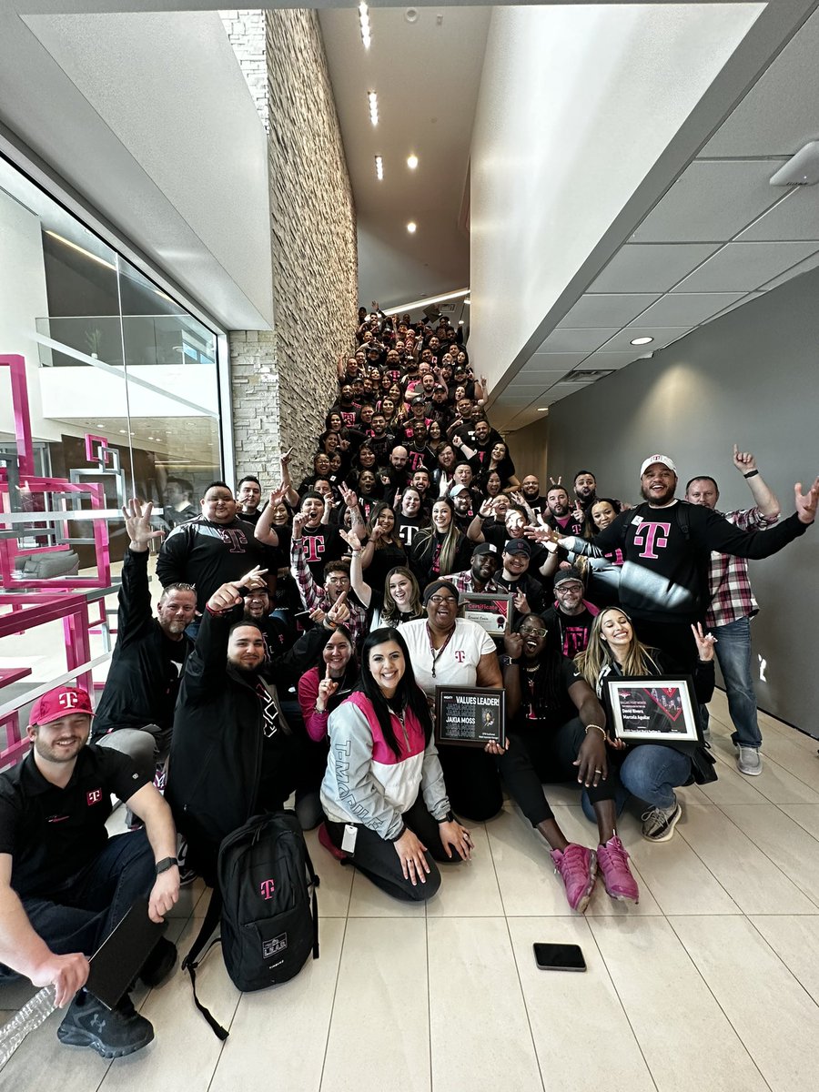 tobiastjones's tweet image. My 🫶  is so full!!! It’s just a #MetroFlex thing #MadeInTheMetroFlex