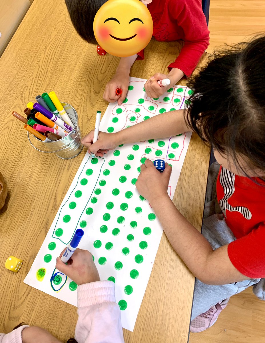 Students worked together to roll a dice, identify the number &amp; circle groups of dots to represent the number rolled. <a href="/oakwrdsb/">Oak Creek PS</a>