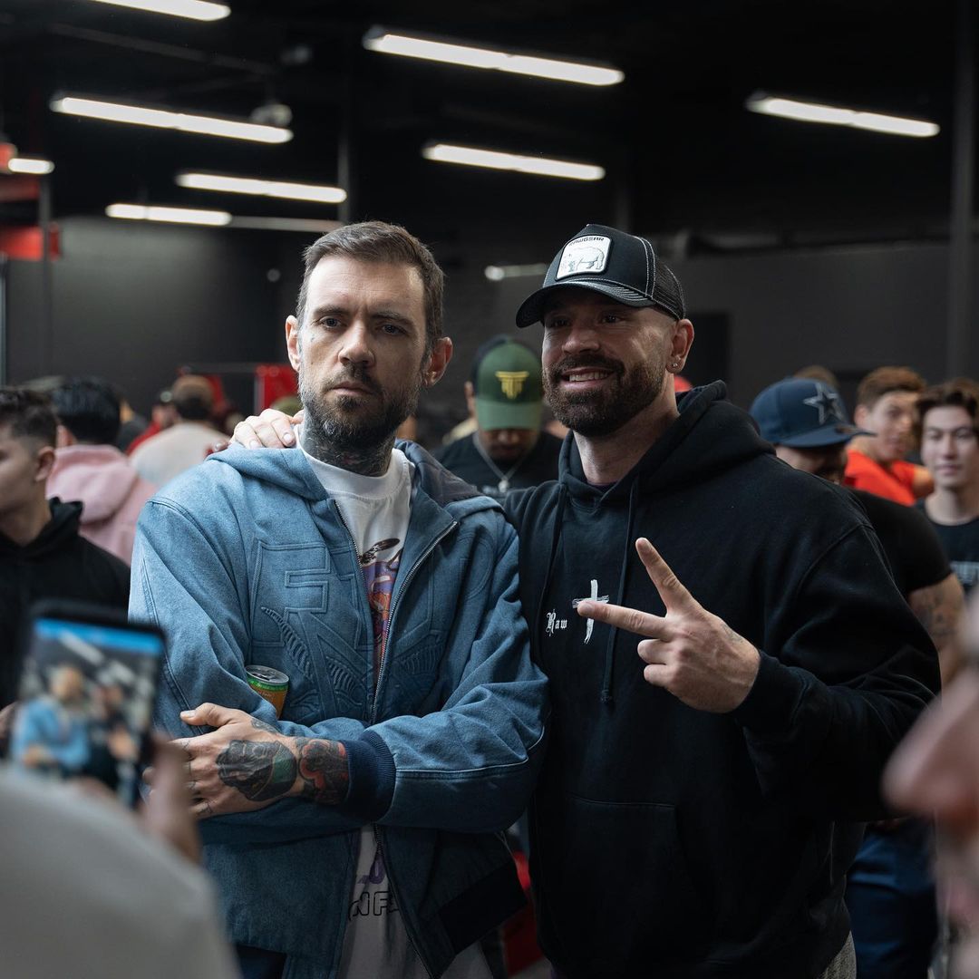 Eric_Gonzalezfx's tweet photo. Trading can be extremely boring , so get outside get to meet other ambitious people 

There is nothing more motivating then seeing the hunger in there eyes and the energy in them to soak up any knowledge I spoke about so we continue working at becoming profitable https://t.co/Hqp6hElaUo