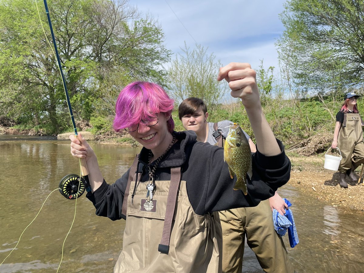 allpsoutdoored's tweet photo. Fish on! #allps #flyfishing https://t.co/5Xb6KGBCgA