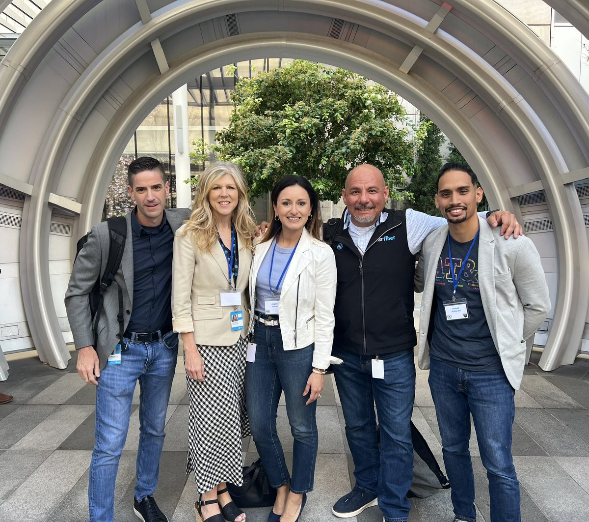 Angela Cañas tweet media