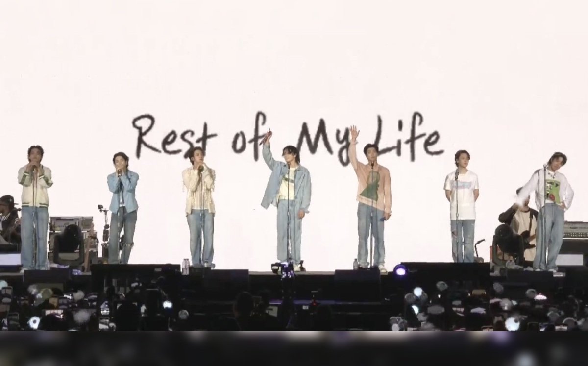 RkiveloverPlant's tweet photo. -📰 Después de mucho tiempo vamos a tener una canción OT7 de BTS, esto debido a que participarán en el OST de la serie "Bastions". | @BTS_twt

AMIGO QUE EMOCION VOY A LLORAR 😭😭😭

BTS IS COMING 
BTS IS BACK 
BTS NEW SONG 
BTS OT7 OST https://t.co/uKGPIMGINE