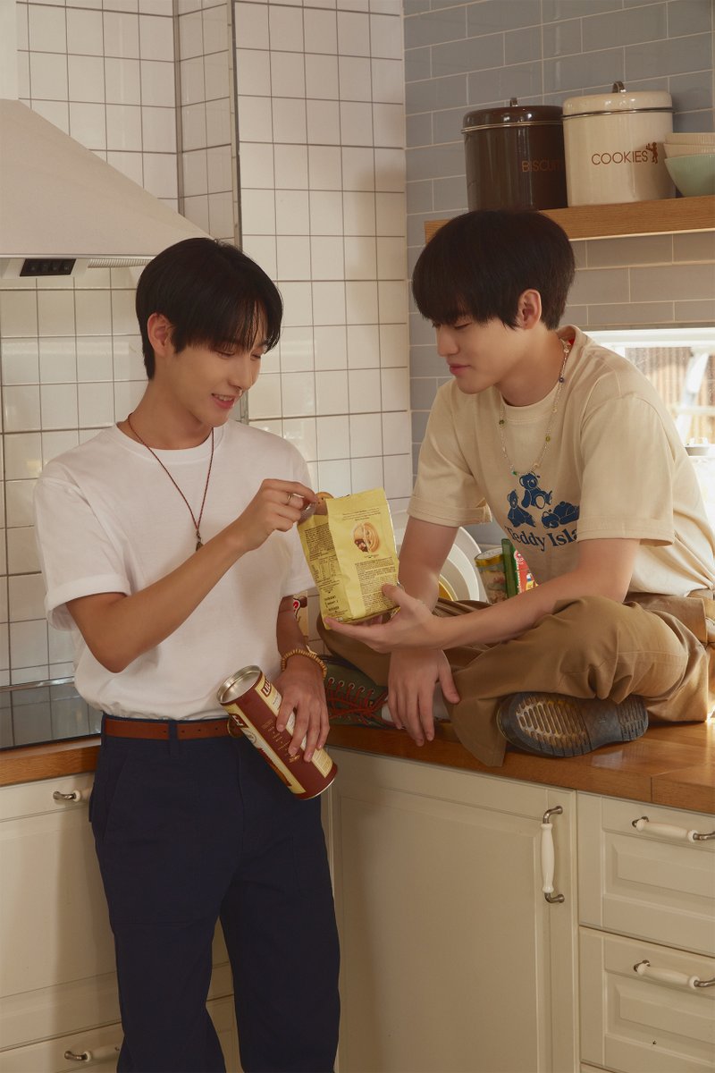 Chenle and I are here to serve up some serious cuteness! In this adorable moment, Chenle perched on the kitchen cabinet while I looked like I was about to feed him something delicious! Can you handle the overwhelming cuteness?