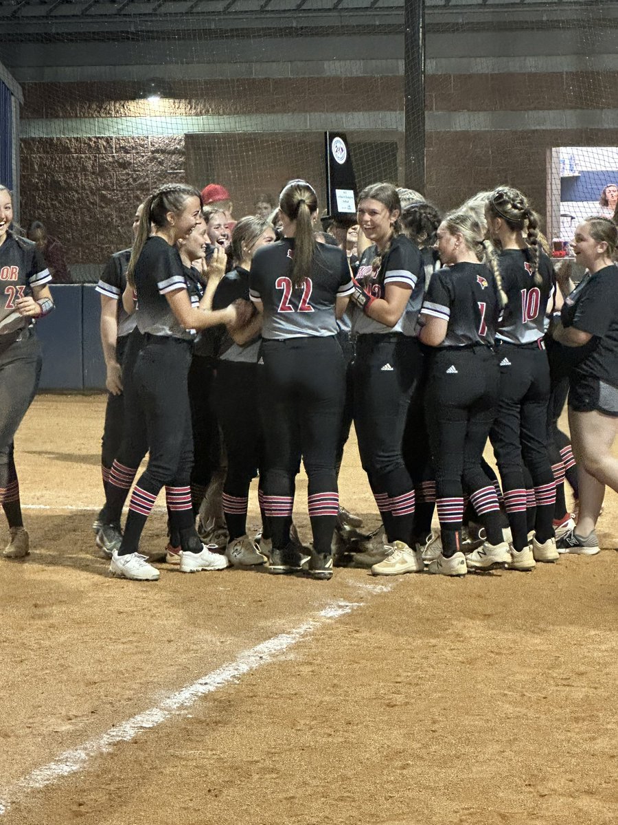 SportsTaylor's tweet photo. Proud of our Lady Cards for their 2A Sectional Championship tonight. @TC_Schools_KY #tcpride https://t.co/orajhU3DPP