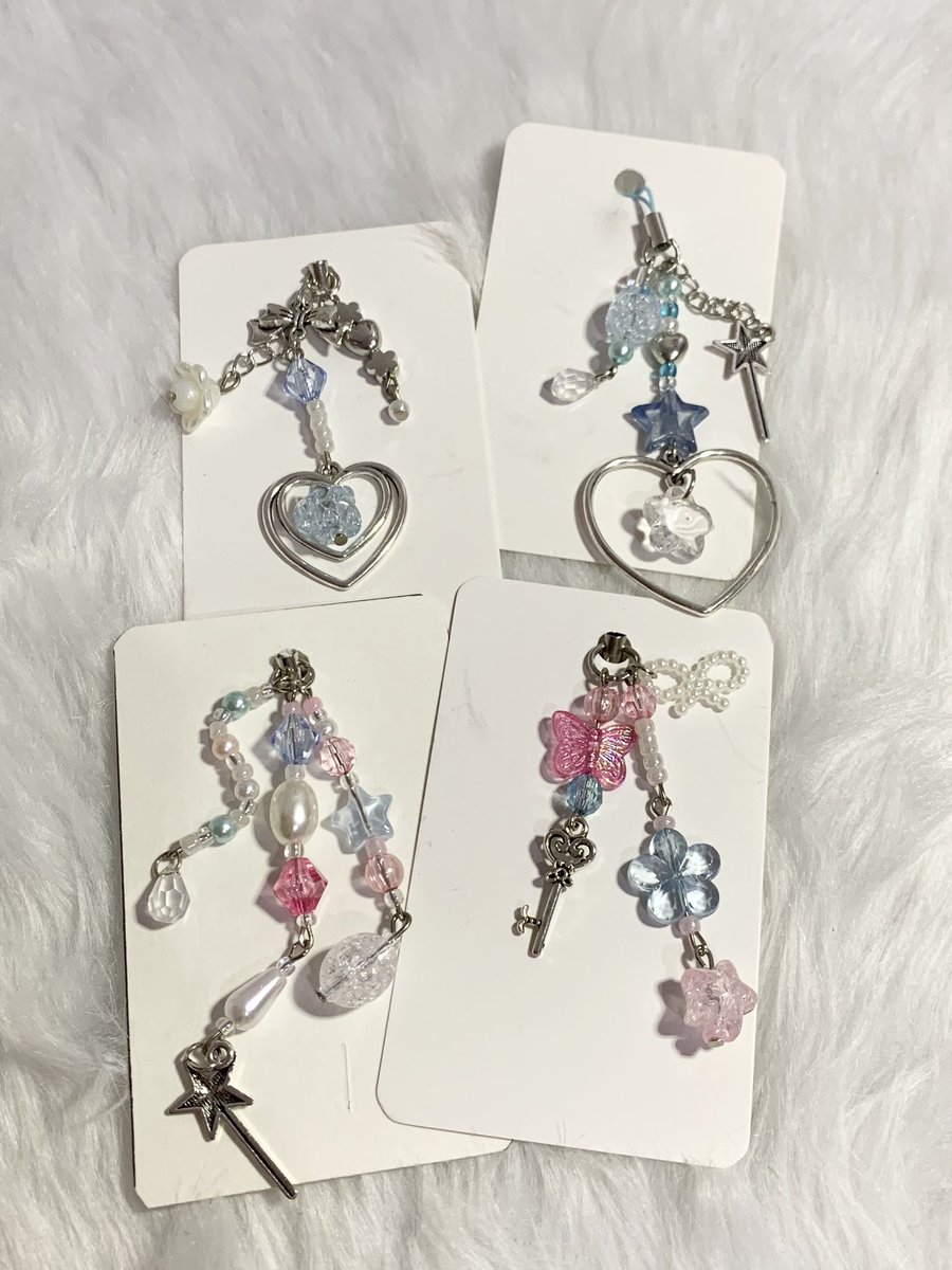bearysoob's tweet photo. #rylamails
hellooo @Fairy_Beaunon 🩵 my keycharms arrived safely ~ thank you for packing the charms beautifully !! soaper ganda nila in person >< more blue designs plz hshshs emz !!! til our next ~
#gotitfromris https://t.co/T00i7lZxDZ