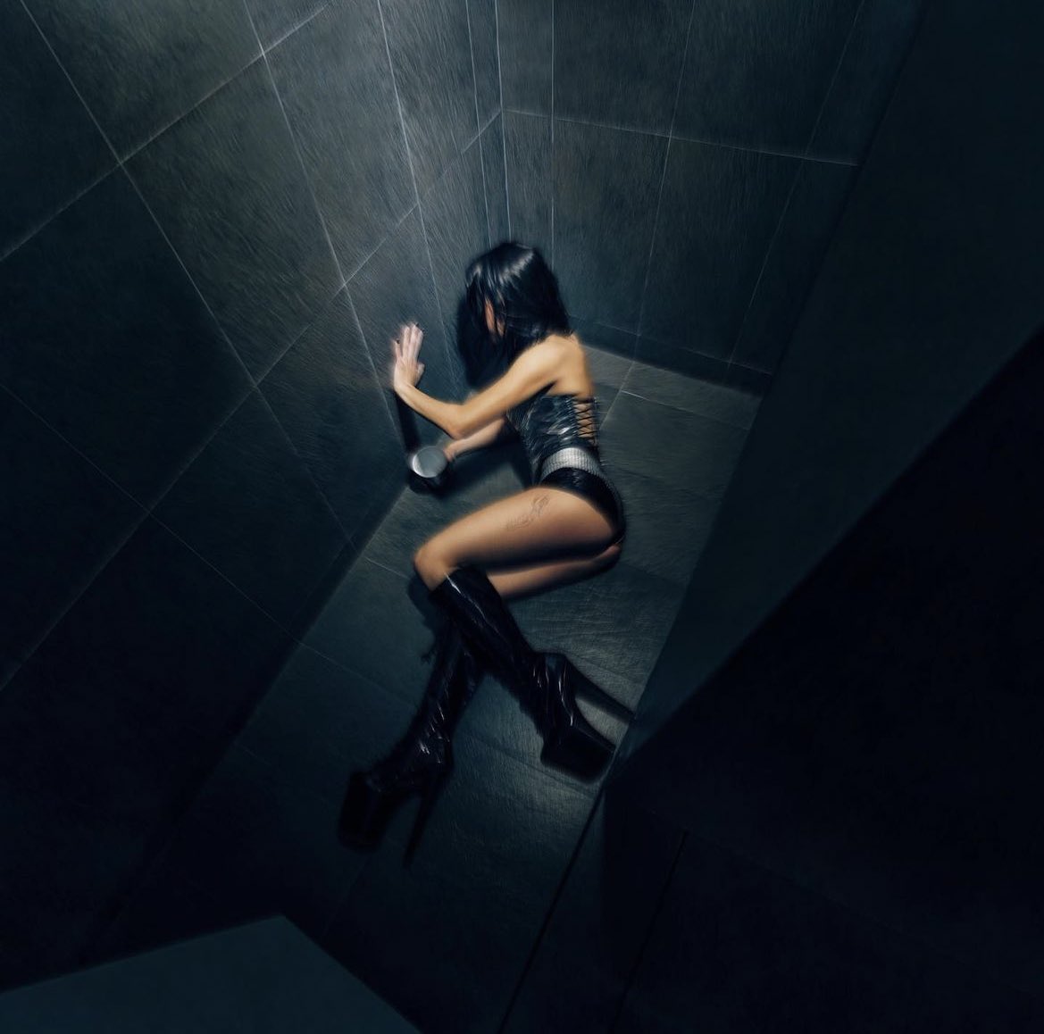 “#1Trago” de @DannaPaola debuta en el top 50 de iTunes USA (Latin) en el puesto #42 a menos de una hora de su estreno. 🇺🇸