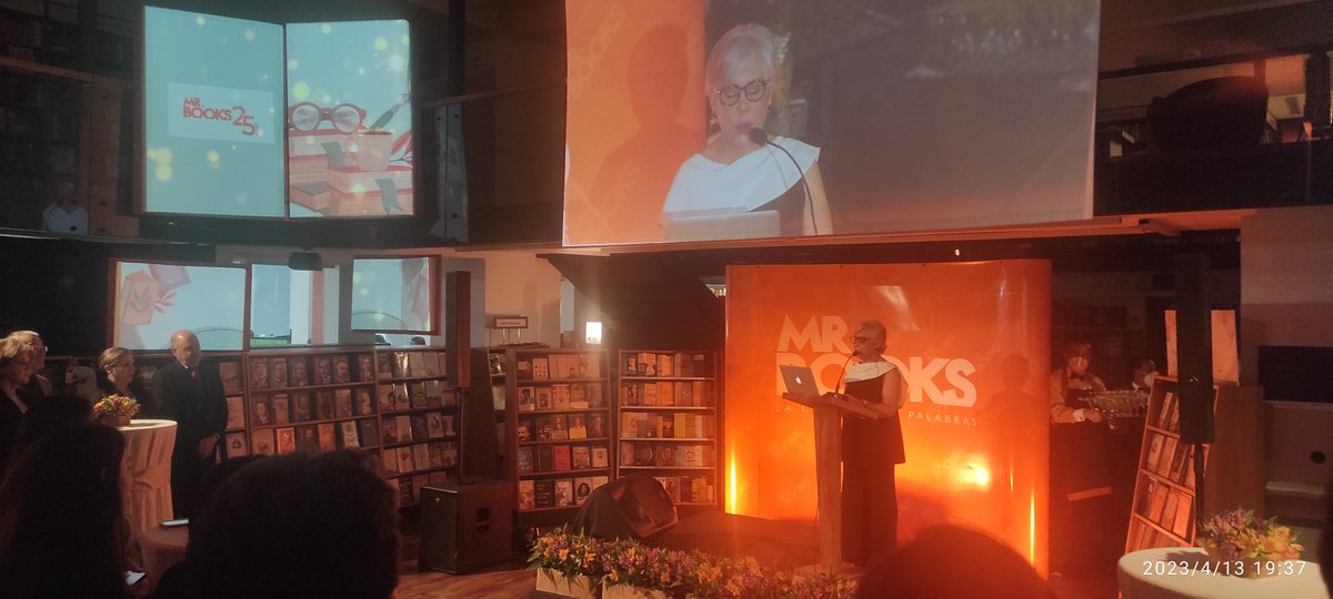 25 aniversario <a href="/MrBooksEC/">Mr. Books</a> la casa de las palabras, felicitaciones