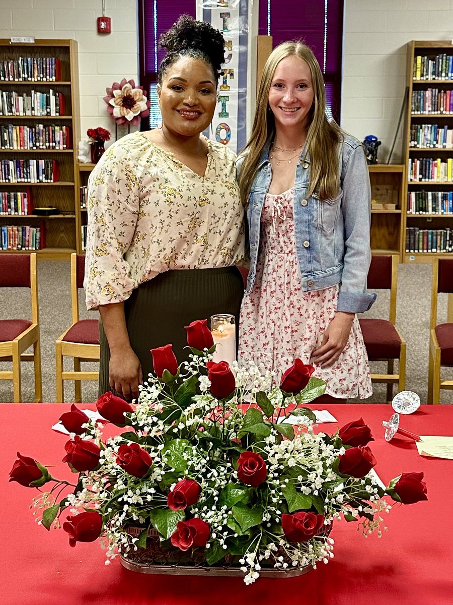 JHS_WSoccer's tweet photo. #gocards these kids sure do clean up nice!!! JHS national spanish honor society.   SO proud of these young ladies!!! Orgullosa de ustedes. 💪This is what a student athlete looks like. https://t.co/7ZKrpvjEMP