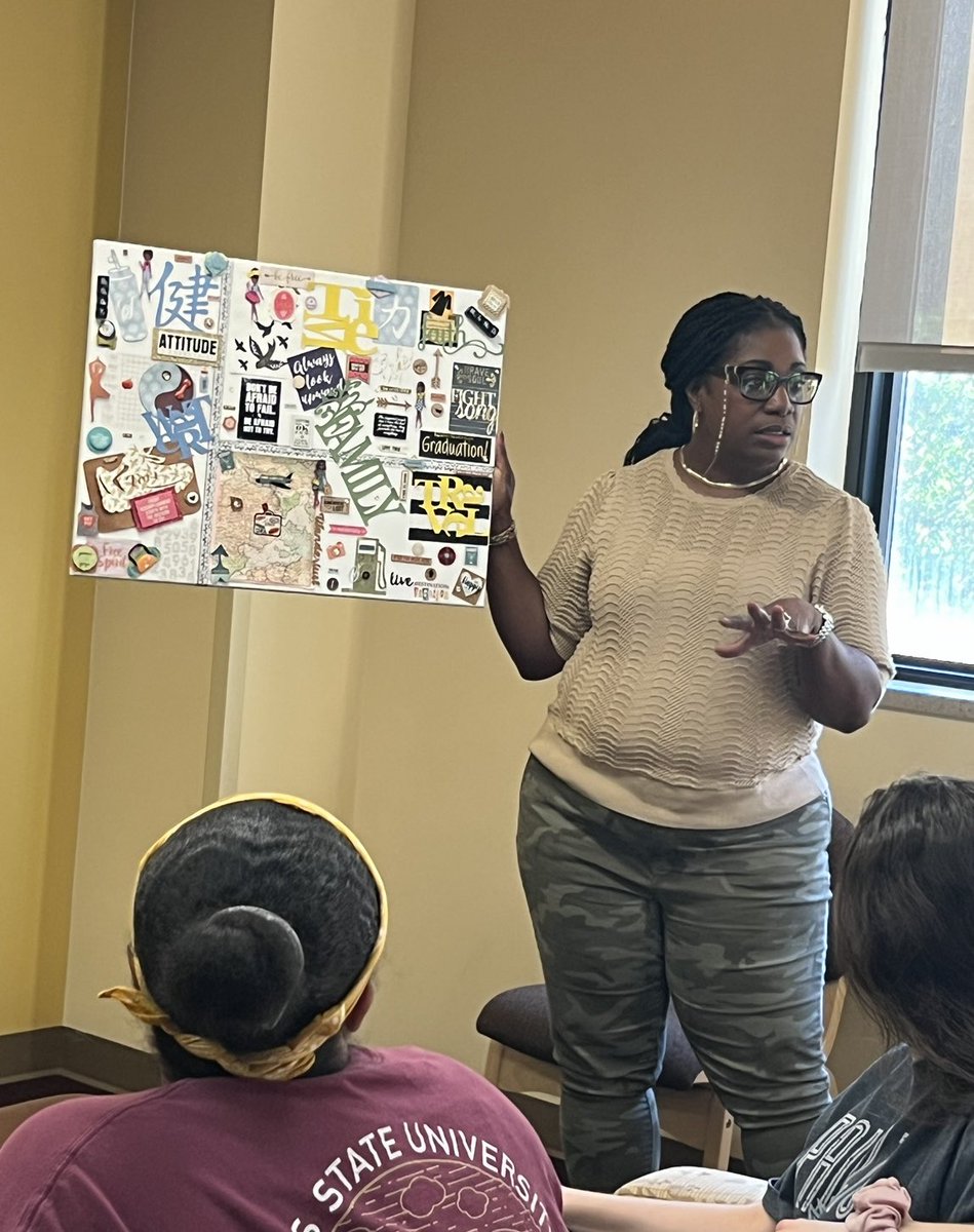 txstaas's tweet photo. Thank you, @talk_tori, for teaching the #AfAmStudies program and the residents at #FallsHall how to create a vision board for a purposeful and happy future. We @txst appreciate you so much! https://t.co/eYsdd0kRWN
