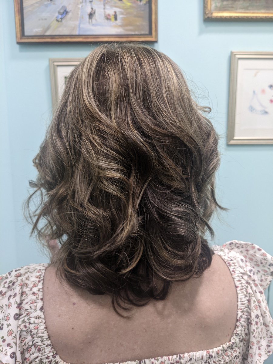 Ready to rock some beachy waves? I will give you a gorgeous wavy hairstyle that's perfect for any occasion. 
-
#PalmBeachHair #HairSalonPalmBeach #PalmBeachHairstylist
#PalmBeachBeauty #HairColorPalmBeach #PalmBeachSpa
#PalmBeachGlam #HairExtensionsPalmBeach
#PalmBeachHairc