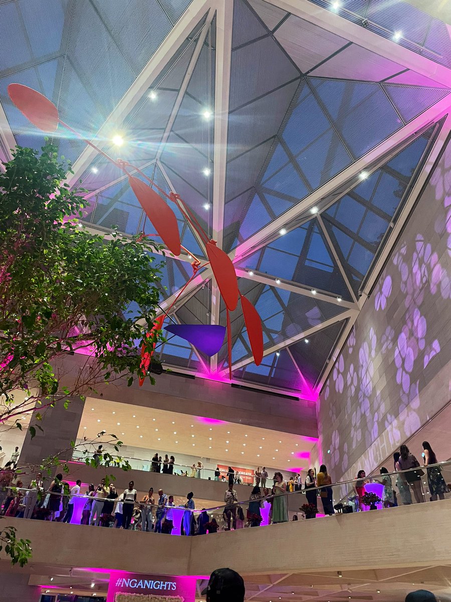 ClaudiaAHndz's tweet photo. A beautiful night at the National Gallery of Art! #NGANights https://t.co/w52DJEmoR1