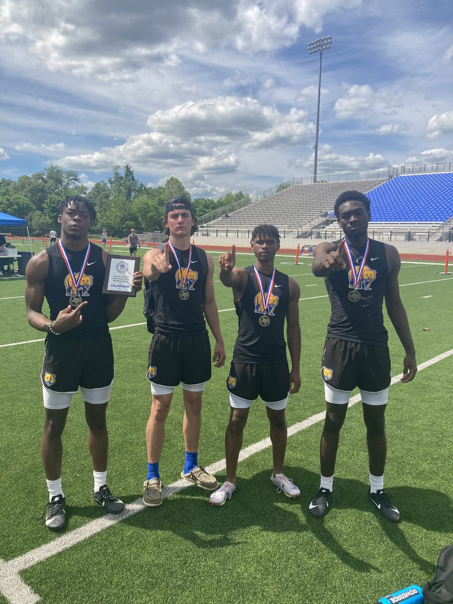 Congratulations to this FIRST place relay team 4x200!