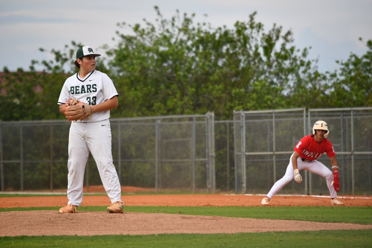 PRHS_Tech's tweet image. Our @PalmettoRidgeHS Bears @ have another W on the board from tonight’s name against the Immokalee Indians. 10-0.