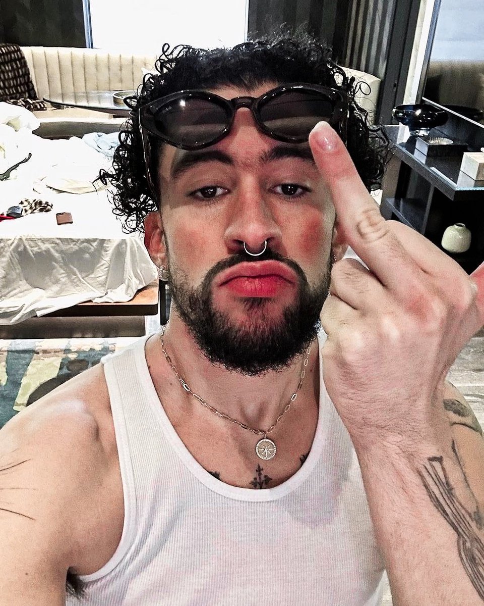 DXDDYCR7's tweet photo. ⠀⠀

               Tú espérame 𝗮𝗳𝘂𝗲𝗿𝗮, 
               pa' 𝗮𝘀𝗶́ 𝗻𝗼 llamarte                No traigas 𝗽𝗮𝗿𝗮𝗴𝘂𝗮𝘀, 
               como quiera va' 𝗺𝗼𝗷𝗮𝗿𝘁𝗲

⠀⠀ https://t.co/pgHfrL1vaI