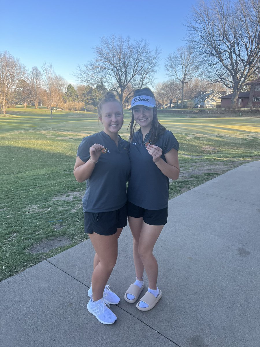 WsetGirlsGolf's tweet photo. Husky Girls golf team defeated Carroll and Bondurant-Farrar today! Shooting a season low of 187!
Top scores 
Jaya West 41 meet medalist 🥇 
Gracie Briney 47 runner up medalist 🥈
Marli Anderson 48
Kennedy Jones 51 https://t.co/bYb86Qo86C