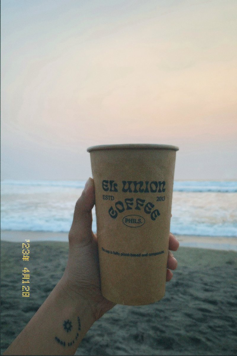 redddeasis's tweet photo. just another beach pic in your news feed #wheninlaunion #elyuvibe #beachbabe https://t.co/6vZeen4fkv