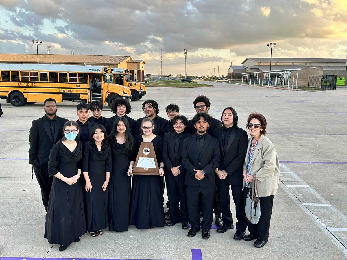 GBHS Wind Symphony earn UIL SWEEPSTAKES at concert and sight reading tonight. First Time since 2012. @BHS_Broncos @msfljames