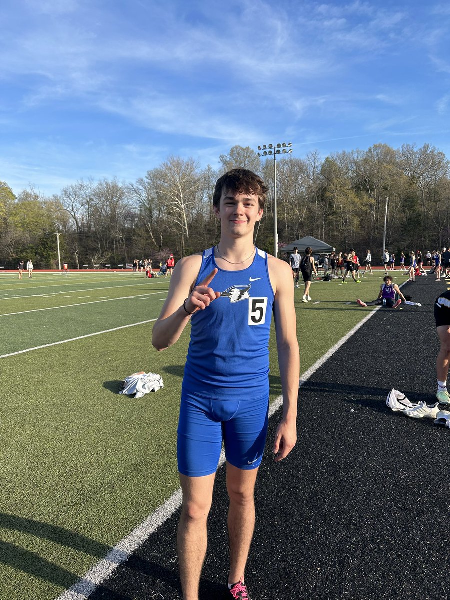A HUGE shot out to Brandon Burford for breaking the 400 m dash record with a time of 52.14!!
