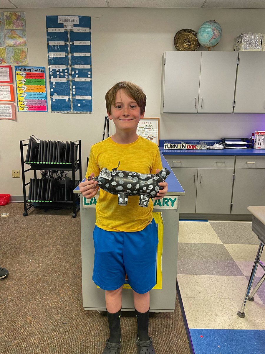 Mr. Labik tweet media