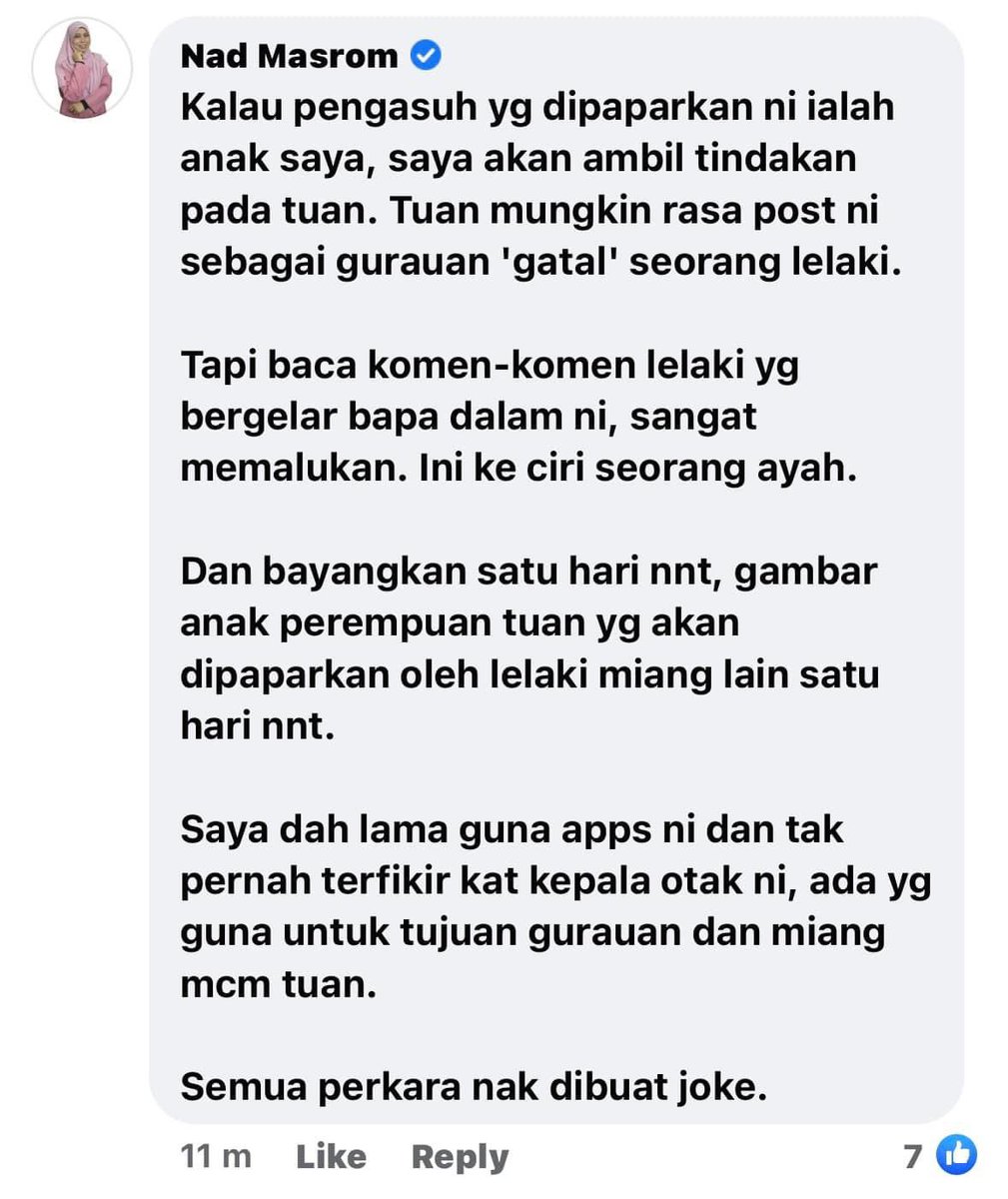 Kesian perempuan muda zaman sekarang. Nak berdikari pun susah. Jadi pengasuh muda berisiko dapat gangguan dari lelaki miang bergelar ayah. 

Semua benda nak dibuat lawak. Gambar asal kat post tak hide muka pengasuh ni langsung. Kalau itu anak ko macam mana ya?
