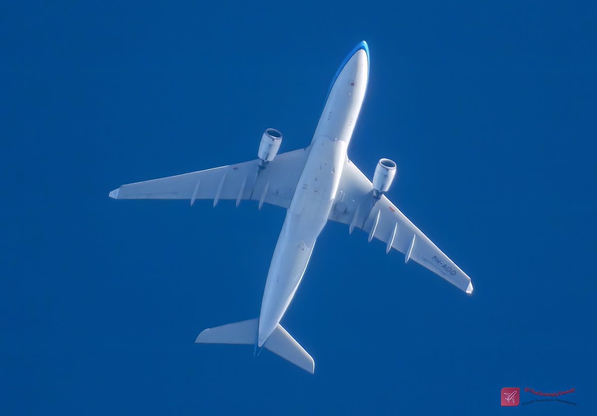 TheSnoopySnoop's tweet photo. #KL676 #KLM676 🇳🇱 KLM
Airbus A330-203, PH-AOD
574mph, 39000ft (7.4 miles), YEG/AMS
#AvGeek #Planespotting #aviation #aviationphotography #nikonphotography @AirFranceKLM https://t.co/4E0uh0xJsm