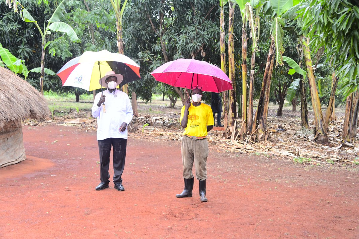 KagutaMuseveni's tweet photo. Concluding my three-day tour across the West Nile sub-region,I met members of the West Nile Press Association , inspected agricultural projects at the Comboni mission in Moyo, visited the farm of Tom Abraham in Obongi and briefly adressed a rally at Obongi District headquaters. 

My conviction is that these various efforts will yield results for those that utilize the opportunity well.