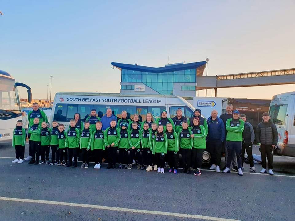 Our 2014s on their way to Scotland this morning to compete in the ESF tournament in Ayr. Special mention to <a href="/SouthBelfastYFL/">South Belfast Youth Football League</a> for letting the team use 2 of their minibuses for this trip. Goodluck everyone 💚⚽️