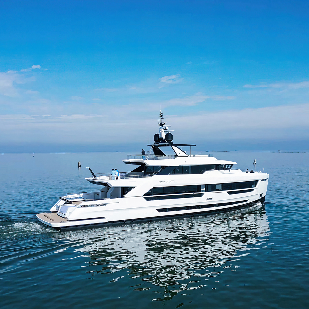 OceanKingYachts's tweet image. We would like to thank the media for their interest and support for our #DUCALE120 these past few days. We are extremely proud of our #Exploreryacht

@superyacht24 
@sytreports 
@_worldofyachts 
@boatint 
@TargetMotori 
#easybranches

#OceanKing #ExplorerYacht