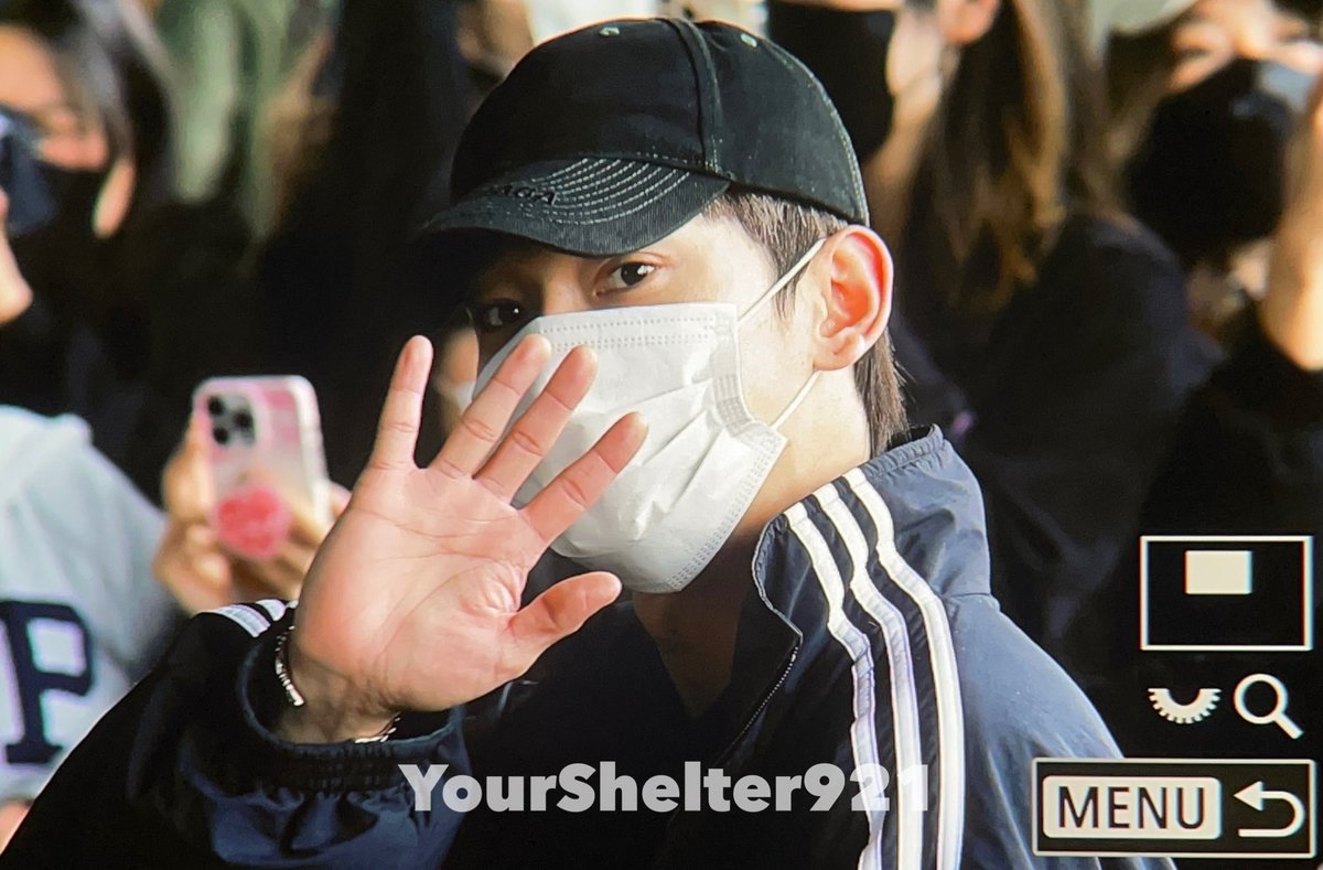 YourShelter921's tweet image. 230414 GMP ✈️

인사도 잘함👋🏻

 #첸 #CHEN #김종대 #종대 #JONGDAE