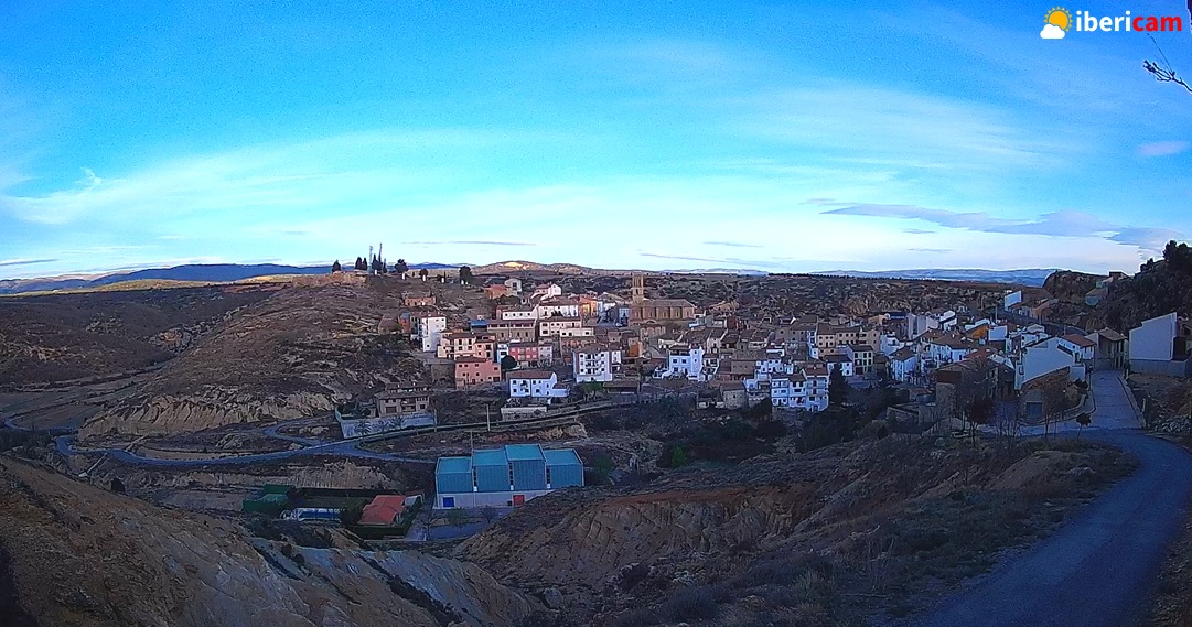 ibericam's tweet photo. Buenos días desde #CabradeMora #Sauca #Albentosa #SanAgustin Amanecemos con nubes altas y temperaturas entre los -1ºC y +5ºC
@ElTiempoes @ElTiempo_tve @eltiempo_atv
@tiempobrasero @lasextameteo @AEMET_Aragon
@ElTiempoA3 @Valencia_WX @GudarJavalambre
@TurismoAragon https://t.co/MyqzUYryQ6