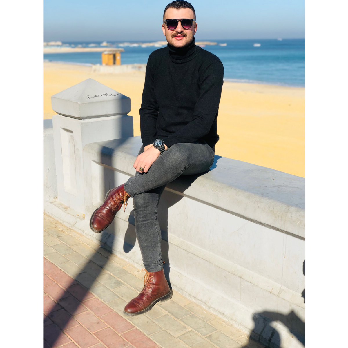 #ياًربً_هونً_ونرجع_نلبًسً_الملوًنً😂♥️👮🏻‍♂️