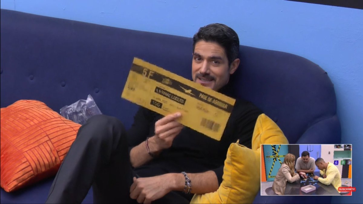 melik22cr's tweet photo. #LCDLF3 los hombres que se robaron mi corazón estas temporadas #LCDFL2 siempre supe que no me equivocaba en apoyarlos 🥰🥰 #PEPEALAFINAL #PEPEFINALISTA #PepeGanador https://t.co/aYNDER12tU