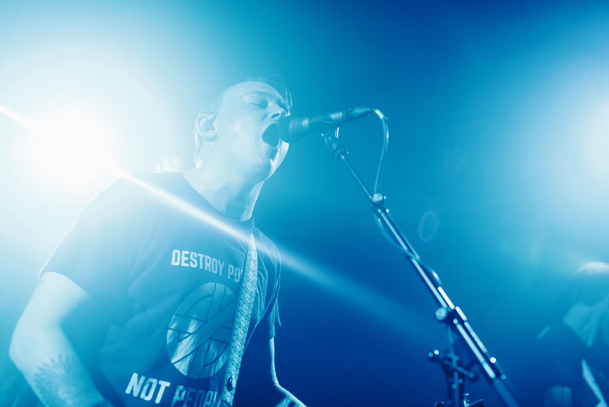 jokinfdez's tweet image. La buena dosis de punk recomendada de bailes, saltos, luz y color anoche en @DabadabaSS con @theflatliners y todos sus cantares desde Canadá. ✊🏻⚡

Thanks for the confidence, mates! 🖤

📸 instagram.com/p/CrAZeVCqEiy/…

#theflatliners #donostia #concierto #rock