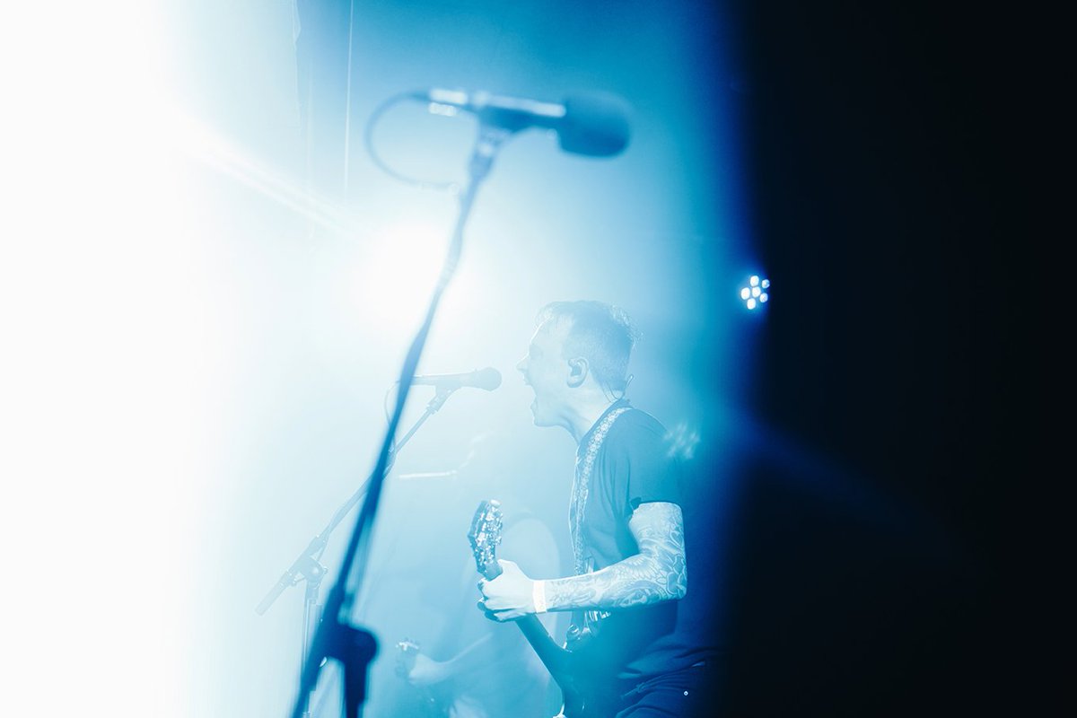 jokinfdez's tweet image. La buena dosis de punk recomendada de bailes, saltos, luz y color anoche en @DabadabaSS con @theflatliners y todos sus cantares desde Canadá. ✊🏻⚡

Thanks for the confidence, mates! 🖤

📸 instagram.com/p/CrAZeVCqEiy/…

#theflatliners #donostia #concierto #rock