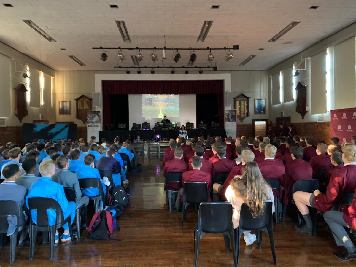 PaulRoos_Gym's tweet photo. eSport is gereed om te begin. Die PRG- en Grey High-spanne skop eers met Rocket League af en pak daarna Valorant aan. #prgesport #dehelderboschspar #alphawave #acgl #rocketleague #valorant #acgl @AfricanGaming https://t.co/zz2So9hTaV