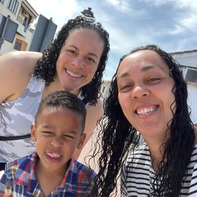 Janine Sandell tweet media