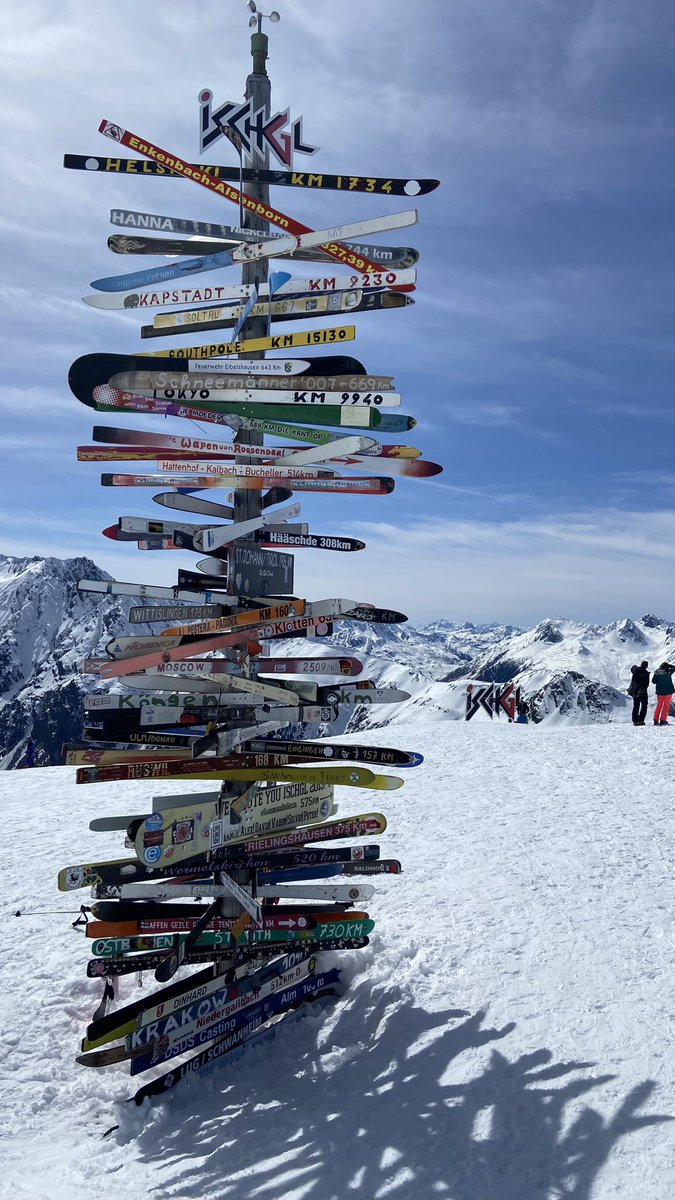 PongratzS's tweet photo. 04/2023 👍🏼😜🎿🍷⛷☀️🏂 👨‍👩‍👦‍👦 perfect easter weekend in #ischgl #familytime #skiing #relaxifyoucan #tirol https://t.co/8ZFdOshETY