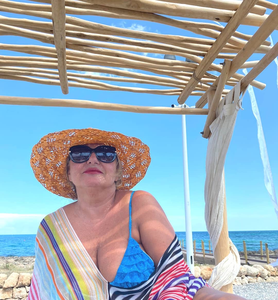 Off sol memesi resmen fırladı fırlıycak ama annemin umurunda diil...