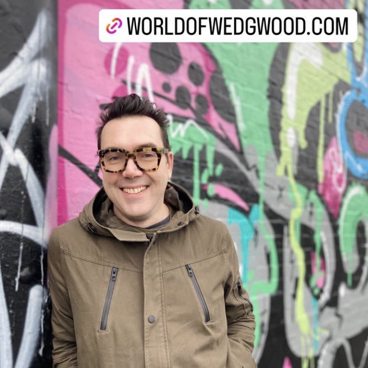 peterdavis_art's tweet photo. I’m looking forward to observing the super-talented Lunar team @WorldofWedgwood for #WorldArtDay tomorrow. I’ll be in the restaurant creating some exclusive work for an exhibition with @barewall later this year. #worldofwedgwood #lunarwedgwood #barewall #stokeontrent #Wedgwood https://t.co/X4dVKbmAx6