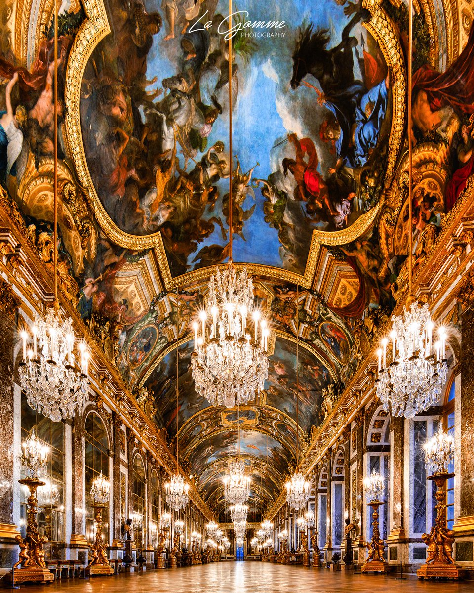 👑 Château de Versailles 

#versailles #galeriedesglaces #chateaudeversailles #châteaudeversailles #nikoneurope #nikontop #nikonfr #photo #photooftheday #photographie #photography