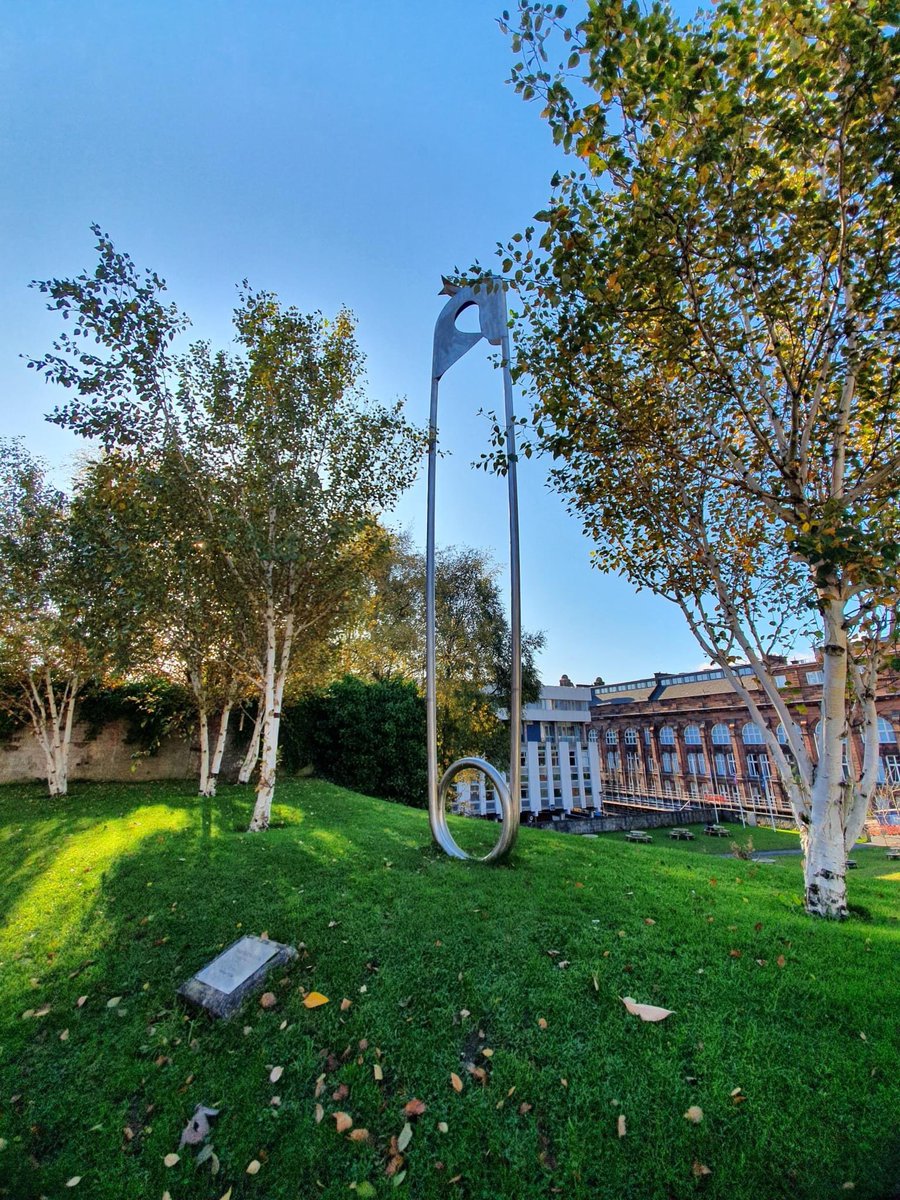 To all Rottenrow midwives   What a family we were ♥️
"Monument to Maternity" by the late George Wyllie (1921-2012) can be found in Rottenrow Gardens It marks the spot where Glasgow's Rottenrow Maternity Hospital once stood.@HelenCheyne 
<a href="/Mcleod2Sarah/">sarah jane mcleod💙🇺🇦</a> <a href="/MarshallHelene/">Helene Marshall OBE</a>