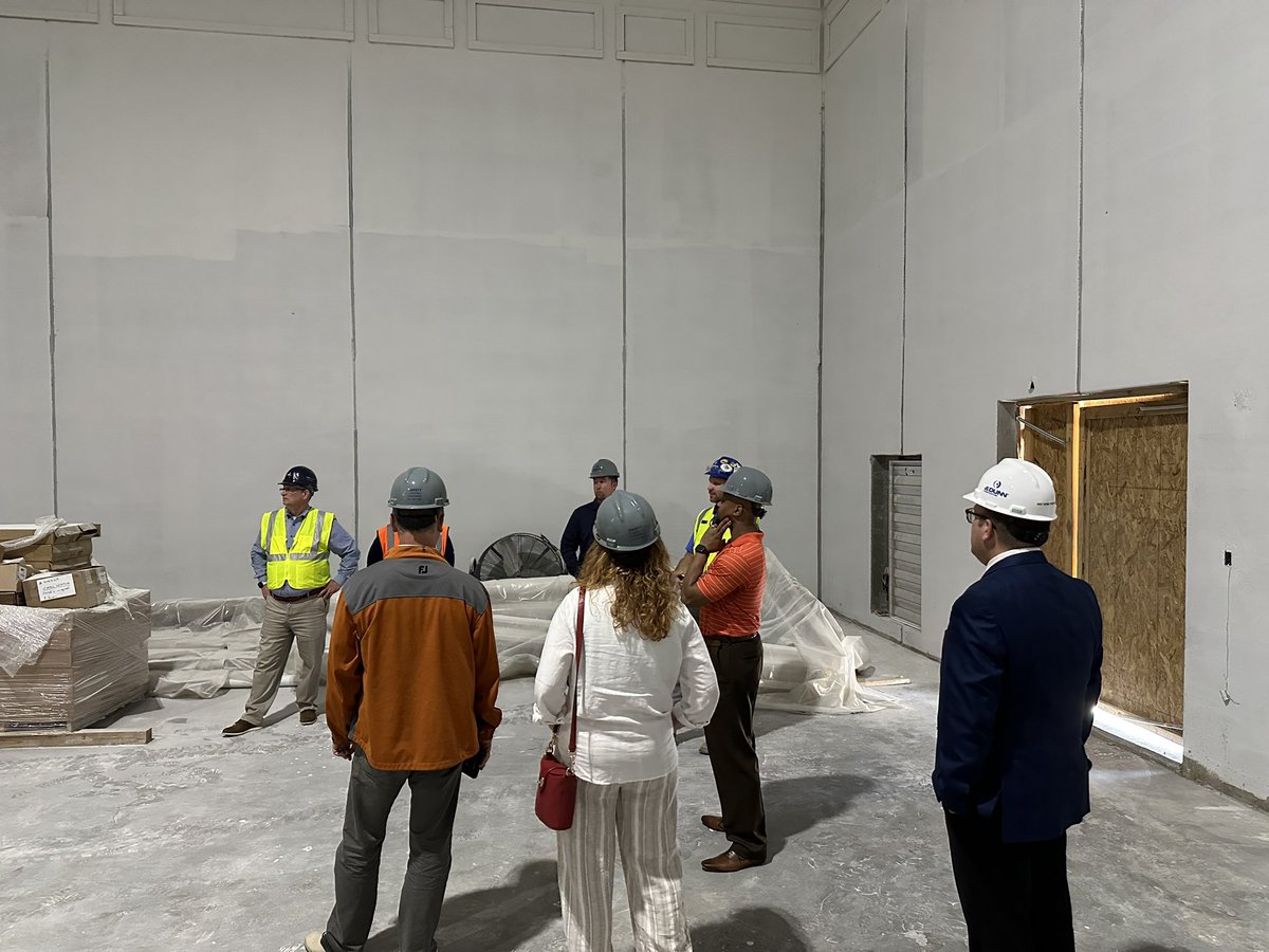 krodrequez's tweet image. Amazing day!  Toured the new @MartinCityK8 gymnasium being built, honored our junior math relay students and was able to watch our incumbent board members be sworn in! #FutureStrong #OwnTomorrow