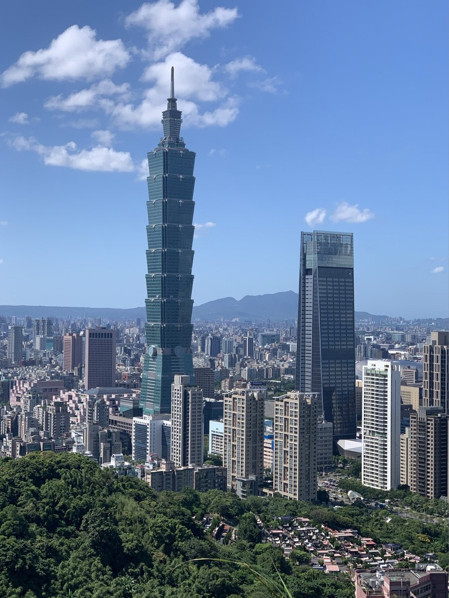 tootirose's tweet photo. 台北象山步道||| https://t.co/dyJ5zmtvTN