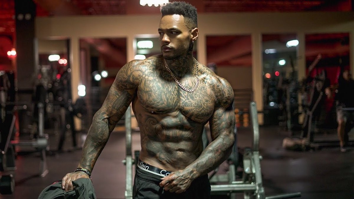 DamianDealz's tweet photo. How's it looking? Been visiting the local gym instead of using my private one. https://t.co/ryepZqEvHK